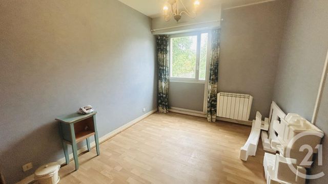 Appartement F4 à vendre - 5 pièces - 77,14 m2 - Vernon - 27 - HAUTE-NORMANDIE