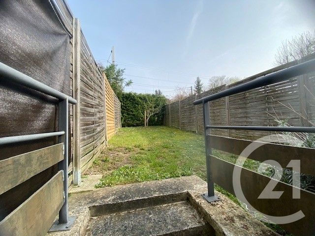 Appartement Duplex &agrave; louer - 3 pi&egrave;ces - 60 m2 - Meriel - 95 - ILE-DE-FRANCE