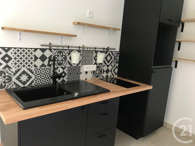Afficher la photo en grand Appartement F1 à louer - 1 pièce - 23 m2 - L Isle Adam - 95 - ILE-DE-FRANCE