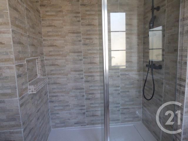 Appartement F2 &agrave; louer - 2 pi&egrave;ces - 45,79 m2 - 95 - ILE-DE-FRANCE