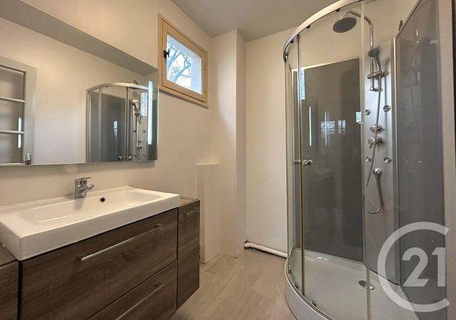 Appartement F2 à vendre - 2 pièces - 48,50 m2 - L Isle Adam - 95 - ILE-DE-FRANCE