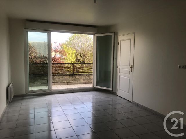 Appartement F2 &agrave; louer - 2 pi&egrave;ces - 48,27 m2 - Beaumont Sur Oise - 95 - ILE-DE-FRANCE