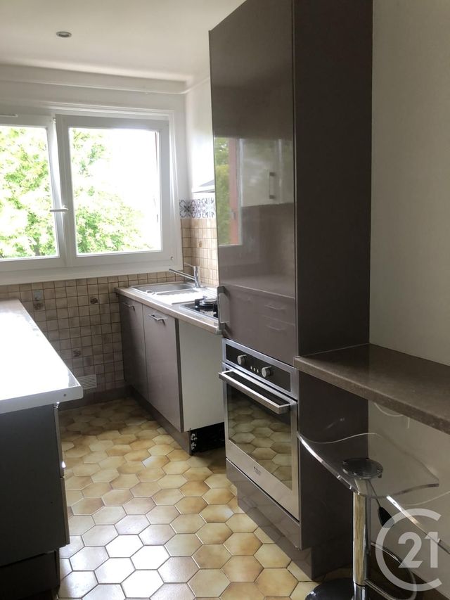Appartement &agrave; louer - 4 pi&egrave;ces - 67,04 m2 - L Isle Adam - 95 - ILE-DE-FRANCE