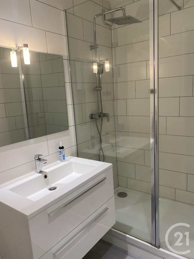 Appartement F2 &agrave; louer - 2 pi&egrave;ces - 41,65 m2 - Chambly - 60 - PICARDIE