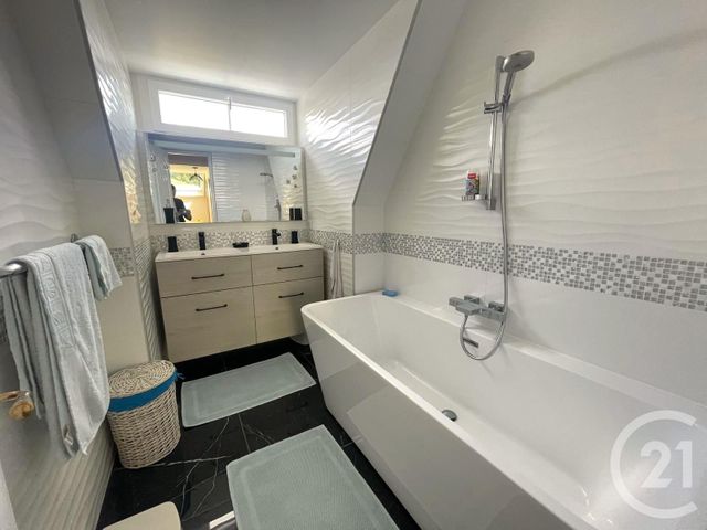 Maison à vendre - 9 pièces - 220,51 m2 - Parmain - 95 - ILE-DE-FRANCE