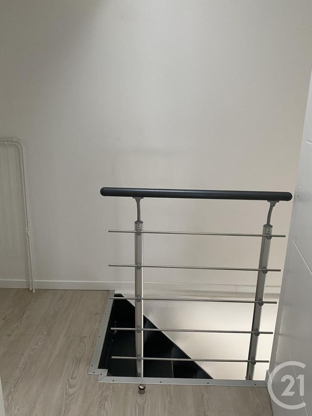 Maison &agrave; louer - 3 pi&egrave;ces - 56,32 m2 - Frouville - 95 - ILE-DE-FRANCE