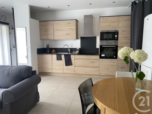 Maison &agrave; louer - 3 pi&egrave;ces - 56,32 m2 - Frouville - 95 - ILE-DE-FRANCE