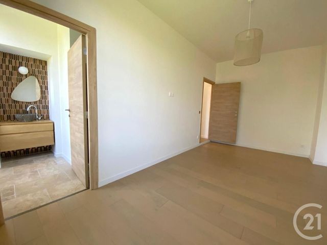 Appartement à vendre - 5 pièces - 121,70 m2 - Nerville La Foret - 95 - ILE-DE-FRANCE