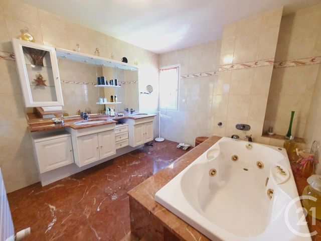 Maison à vendre - 8 pièces - 259,44 m2 - Nesles La Vallee - 95 - ILE-DE-FRANCE