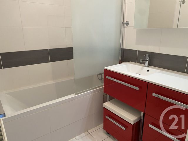 Appartement &agrave; louer - 3 pi&egrave;ces - 58,76 m2 - L Isle Adam - 95 - ILE-DE-FRANCE
