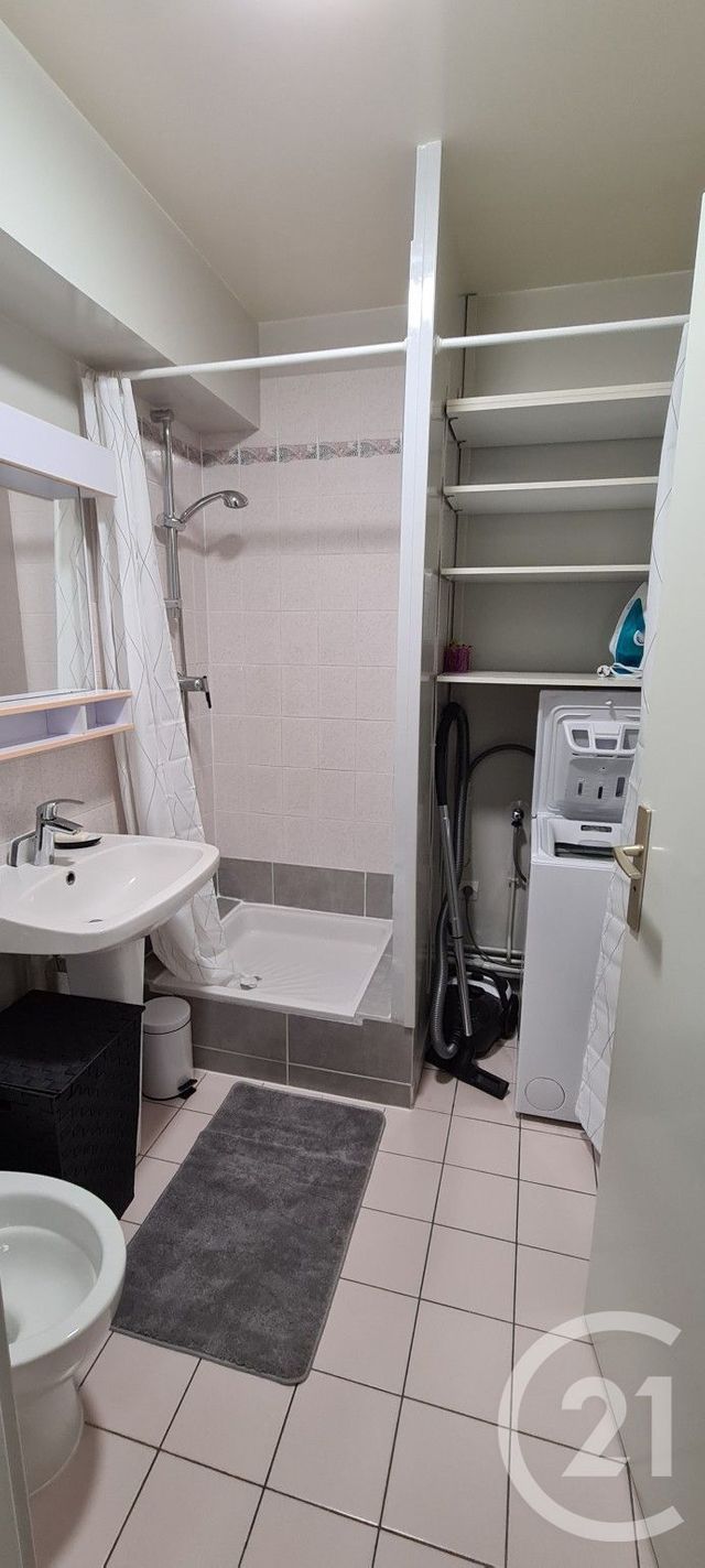 Afficher la photo en grand Appartement F1 à louer - 1 pièce - 29,17 m2 - L Isle Adam - 95 - ILE-DE-FRANCE