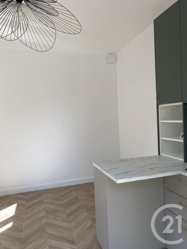 Appartement &agrave; louer - 2 pi&egrave;ces - 27,27 m2 - L Isle Adam - 95 - ILE-DE-FRANCE
