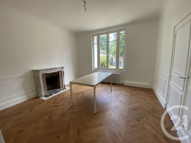 Maison à louer - 9 pièces - 191,12 m2 - L Isle Adam - 95 - ILE-DE-FRANCE