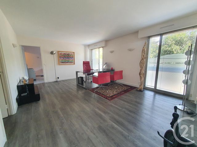 Appartement F2 à vendre - 5 pièces - 107,28 m2 - L Isle Adam - 95 - ILE-DE-FRANCE