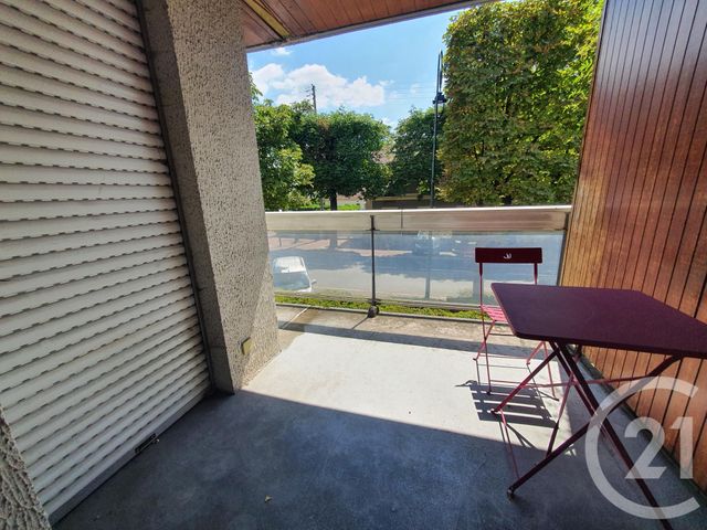 Appartement F2 à vendre - 5 pièces - 107,28 m2 - L Isle Adam - 95 - ILE-DE-FRANCE