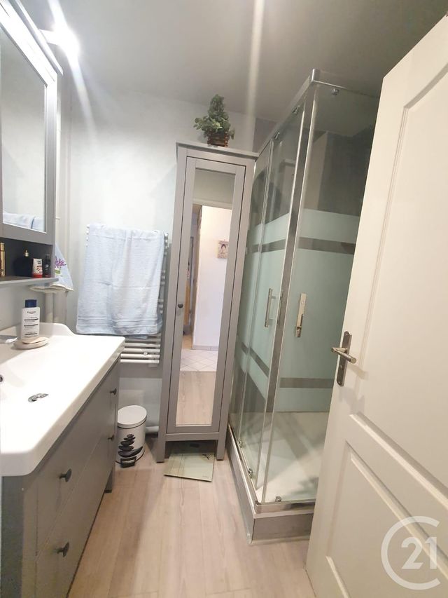 Appartement à vendre - 6 pièces - 78,52 m2 - L Isle Adam - 95 - ILE-DE-FRANCE