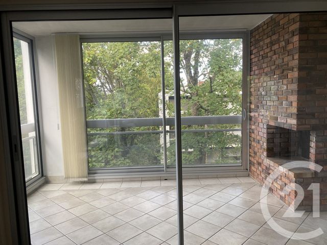 Afficher la photo en grand Appartement à louer - 3 pièces - 76,41 m2 - L Isle Adam - 95 - ILE-DE-FRANCE