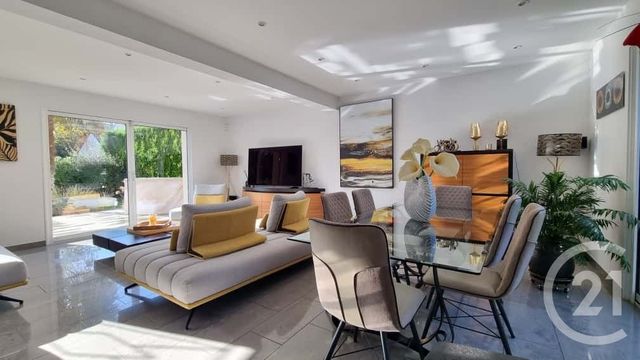 Afficher la photo en grand Maison à vendre - 7 pièces - 227,27 m2 - L Isle Adam - 95 - ILE-DE-FRANCE