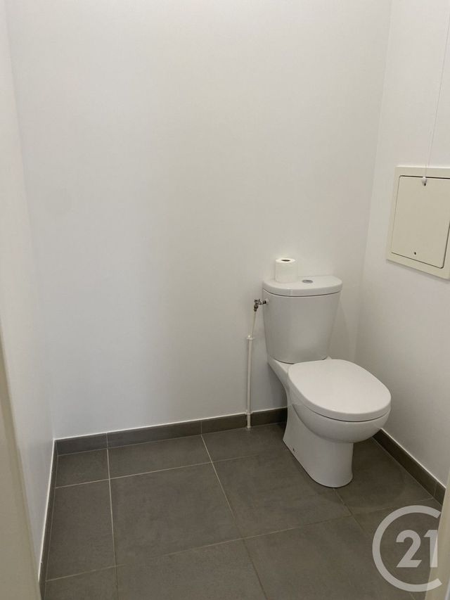 Appartement &agrave; louer - 3 pi&egrave;ces - 57,90 m2 - L Isle Adam - 95 - ILE-DE-FRANCE