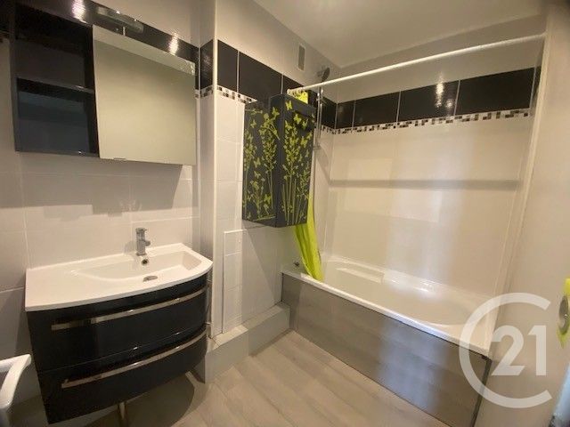Appartement &agrave; louer - 3 pi&egrave;ces - 57,32 m2 - L Isle Adam - 95 - ILE-DE-FRANCE