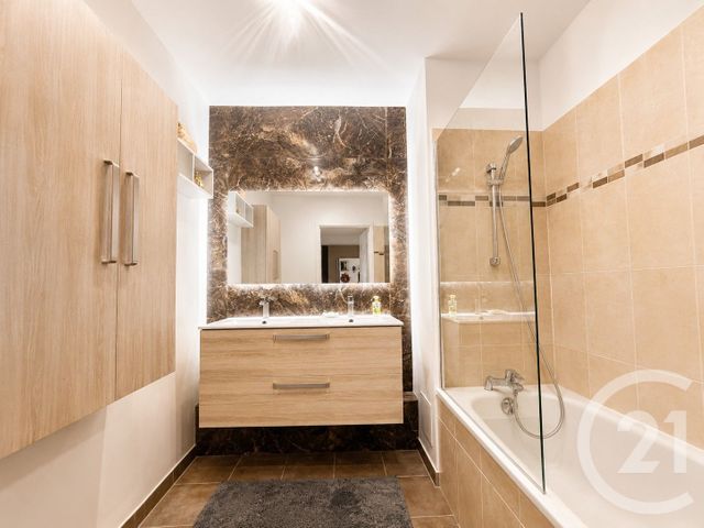 Appartement F4 &agrave; vendre - 4 pi&egrave;ces - 82,43 m2 - L Isle Adam - 95 - ILE-DE-FRANCE