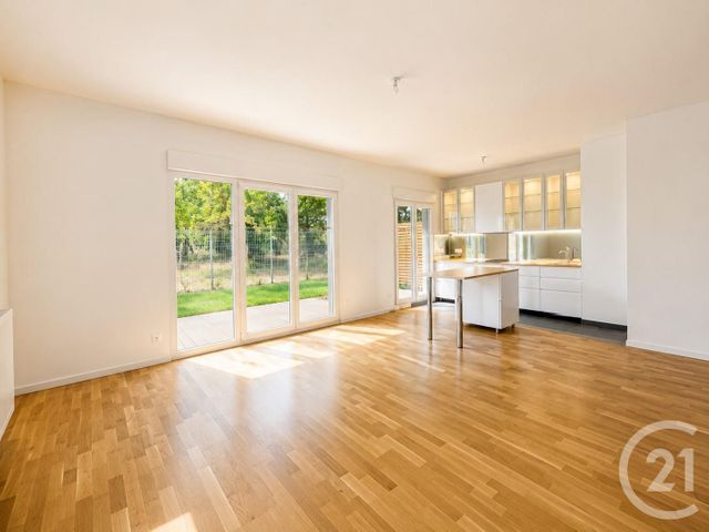 Appartement &agrave; louer - 3 pi&egrave;ces - 65,76 m2 - L Isle Adam - 95 - ILE-DE-FRANCE