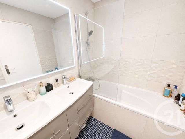 Appartement F4 &agrave; vendre - 4 pi&egrave;ces - 80 m2 - L Isle Adam - 95 - ILE-DE-FRANCE