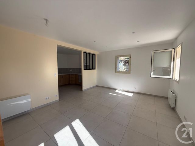 Afficher la photo en grand Appartement F4 à louer - 4 pièces - 89,42 m2 - Ennery - 95 - ILE-DE-FRANCE