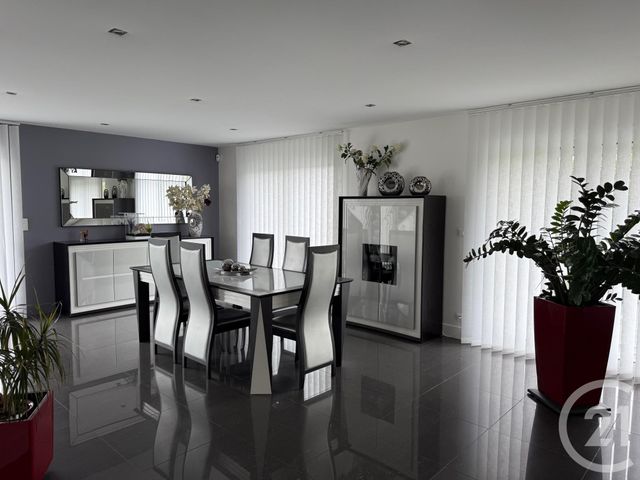 Afficher la photo en grand Maison à vendre - 8 pièces - 240 m2 - Buchelay - 78 - ILE-DE-FRANCE