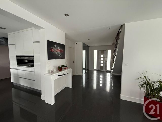 Afficher la photo en grand Maison à vendre - 8 pièces - 240 m2 - Buchelay - 78 - ILE-DE-FRANCE