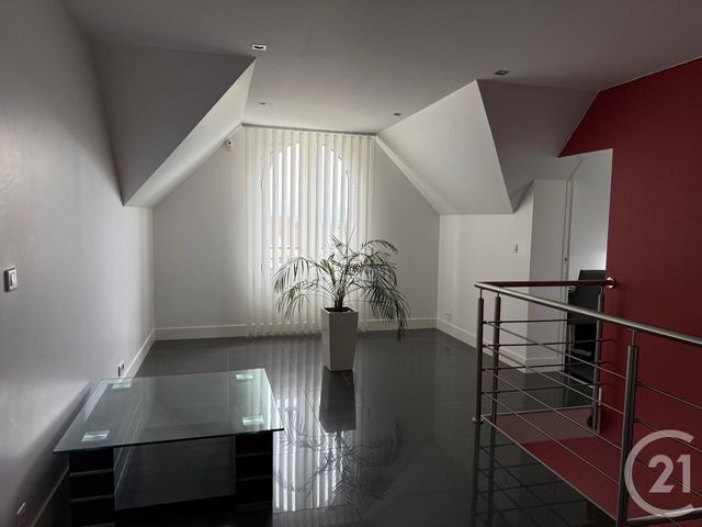 Afficher la photo en grand Maison à vendre - 8 pièces - 240 m2 - Buchelay - 78 - ILE-DE-FRANCE