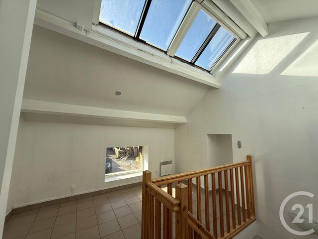 Appartement Duplex &agrave; louer - 2 pi&egrave;ces - 32,76 m2 - Longuesse - 95 - ILE-DE-FRANCE