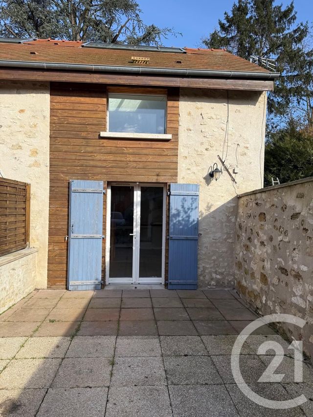 Appartement Duplex à louer LONGUESSE