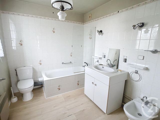 Appartement T4 à vendre - 6 pièces - 184 m2 - Gisors - 27 - HAUTE-NORMANDIE