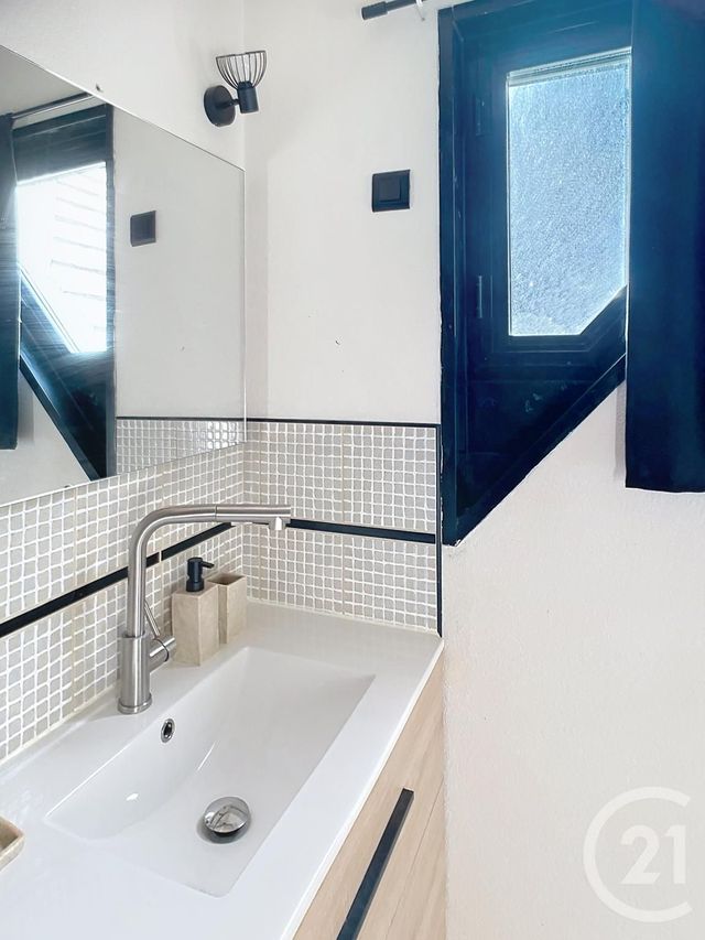 Maison &agrave; louer - 4 pi&egrave;ces - 58,55 m2 - Gisors - 27 - HAUTE-NORMANDIE
