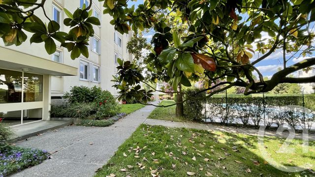 Appartement F4 à vendre - 5 pièces - 75 m2 - Ecouen - 95 - ILE-DE-FRANCE
