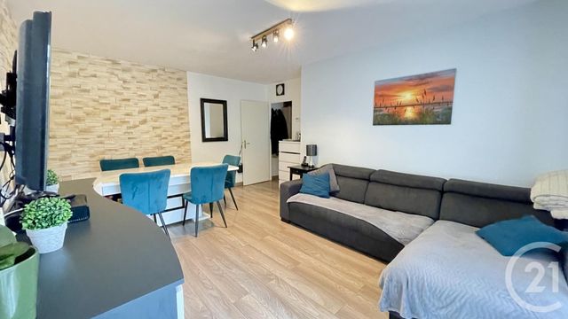 Appartement F3 à vendre - 3 pièces - 55 m2 - Ecouen - 95 - ILE-DE-FRANCE