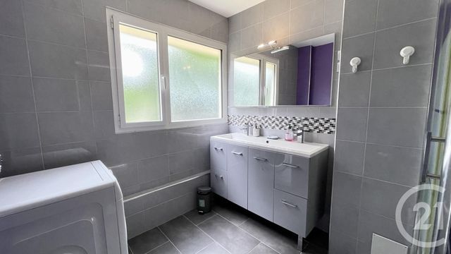 Appartement F3 à vendre - 4 pièces - 72,02 m2 - Ecouen - 95 - ILE-DE-FRANCE