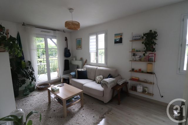 Appartement F2 &agrave; louer - 2 pi&egrave;ces - 40,17 m2 - Moisselles - 95 - ILE-DE-FRANCE