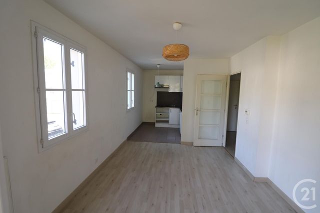 Appartement F2 &agrave; louer - 2 pi&egrave;ces - 40,17 m2 - Moisselles - 95 - ILE-DE-FRANCE