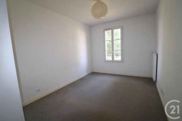 Appartement F2 &agrave; louer - 2 pi&egrave;ces - 40,17 m2 - Moisselles - 95 - ILE-DE-FRANCE