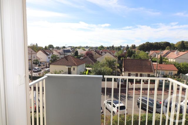 Appartement &agrave; louer - 3 pi&egrave;ces - 58,34 m2 - Domont - 95 - ILE-DE-FRANCE
