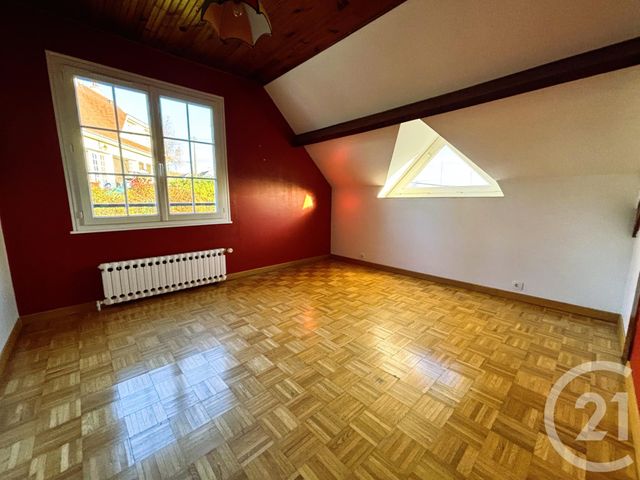 Afficher la photo en grand Maison à vendre - 8 pièces - 153 m2 - Beaumont Sur Oise - 95 - ILE-DE-FRANCE