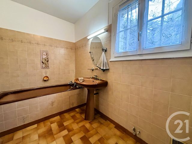 Afficher la photo en grand Maison à vendre - 8 pièces - 153 m2 - Beaumont Sur Oise - 95 - ILE-DE-FRANCE