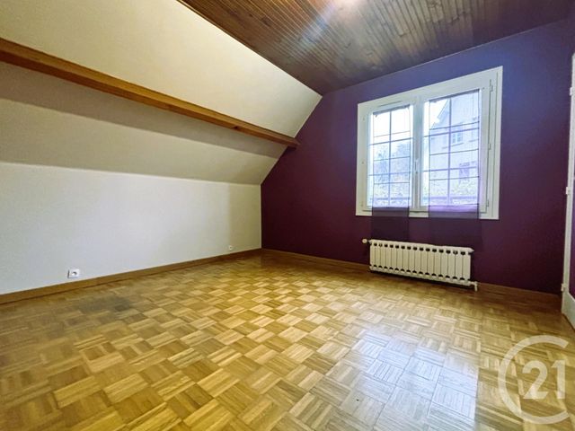 Afficher la photo en grand Maison à vendre - 8 pièces - 153 m2 - Beaumont Sur Oise - 95 - ILE-DE-FRANCE