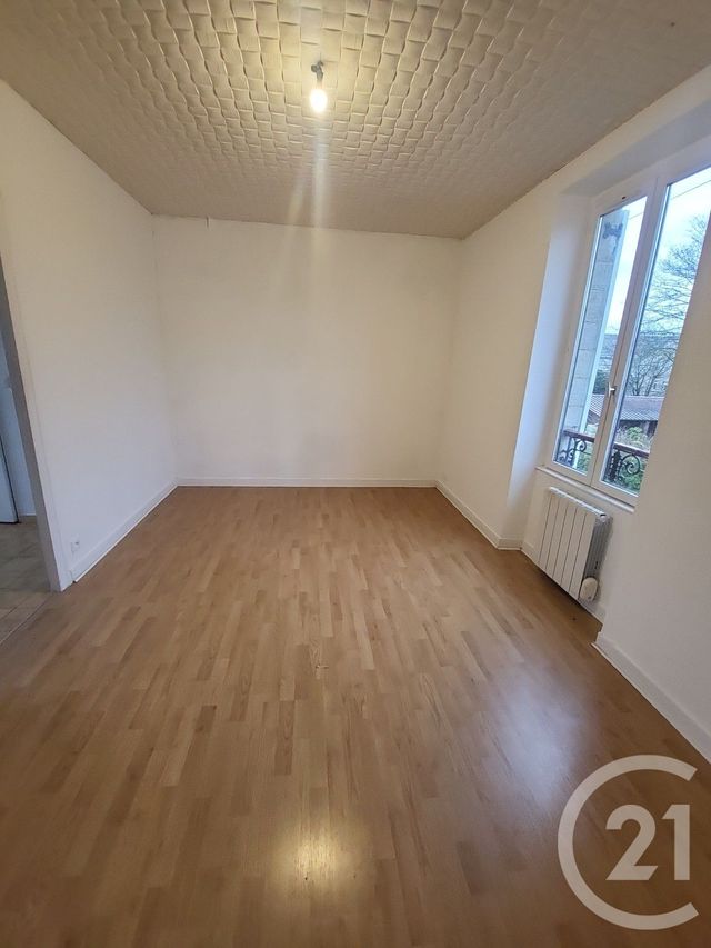 Appartement F2 à vendre - 2 pièces - 42,92 m2 - Persan - 95 - ILE-DE-FRANCE