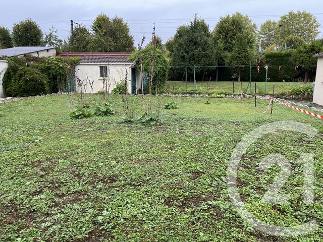 Terrain à vendre - 690 m2 - Beaumont Sur Oise - 95 - ILE-DE-FRANCE