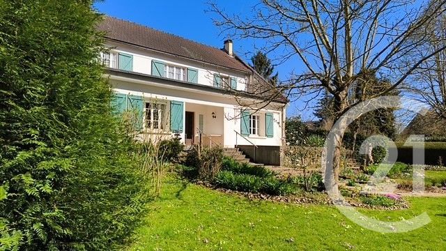Maison à vendre - 9 pièces - 210 m2 - Ste Genevieve - 60 - PICARDIE