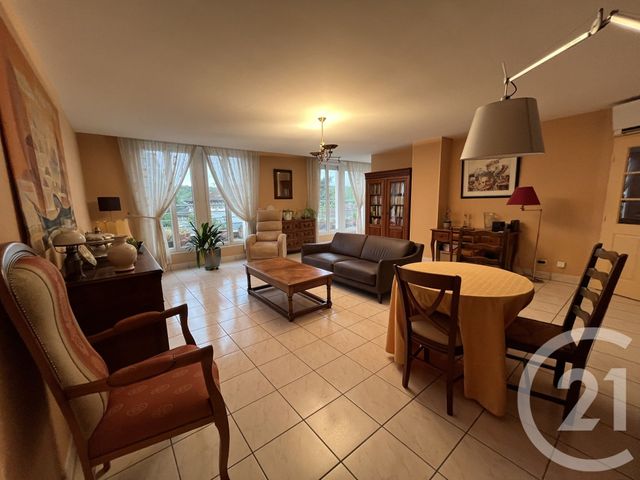 Appartement &agrave; vendre - 6 pi&egrave;ces - 117,55 m2 - Beaumont Sur Oise - 95 - ILE-DE-FRANCE