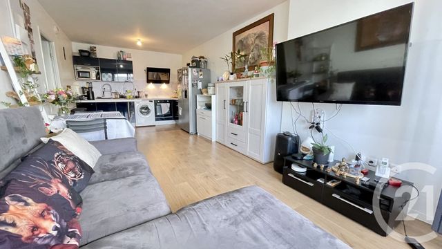 Appartement &agrave; vendre - 3 pi&egrave;ces - 59,68 m2 - Persan - 95 - ILE-DE-FRANCE
